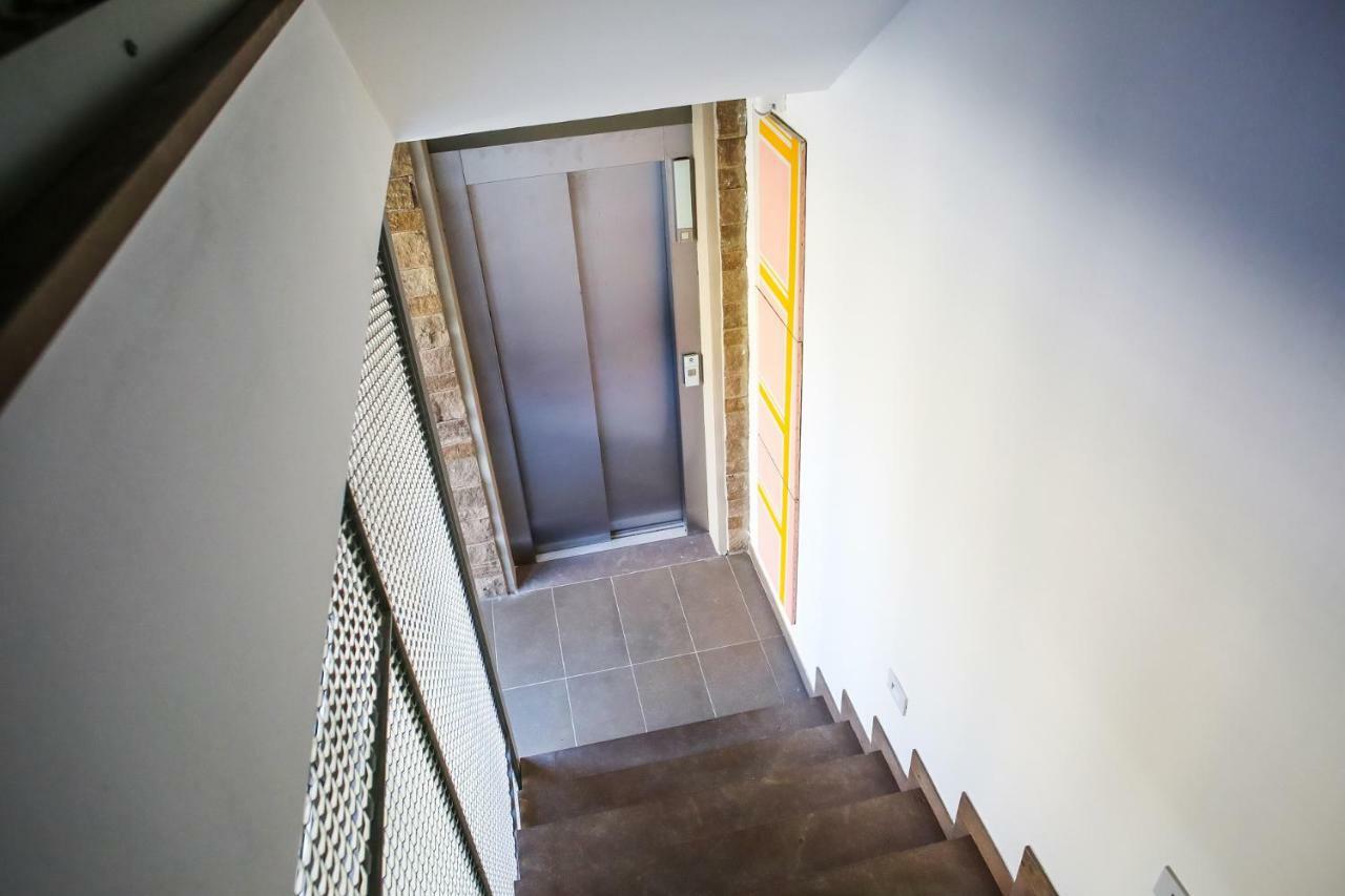 B&B Warmup Grosseto - Parcheggio Incluso Nella Corte Interna Luaran gambar