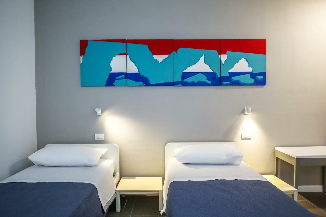 B&B Warmup Grosseto - Parcheggio Incluso Nella Corte Interna Luaran gambar